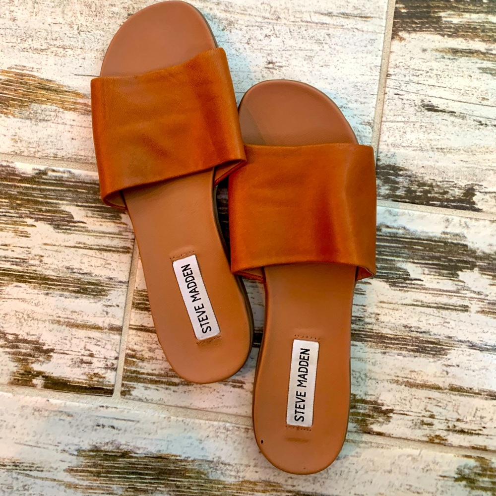 Steve madden faux leather slide sandals